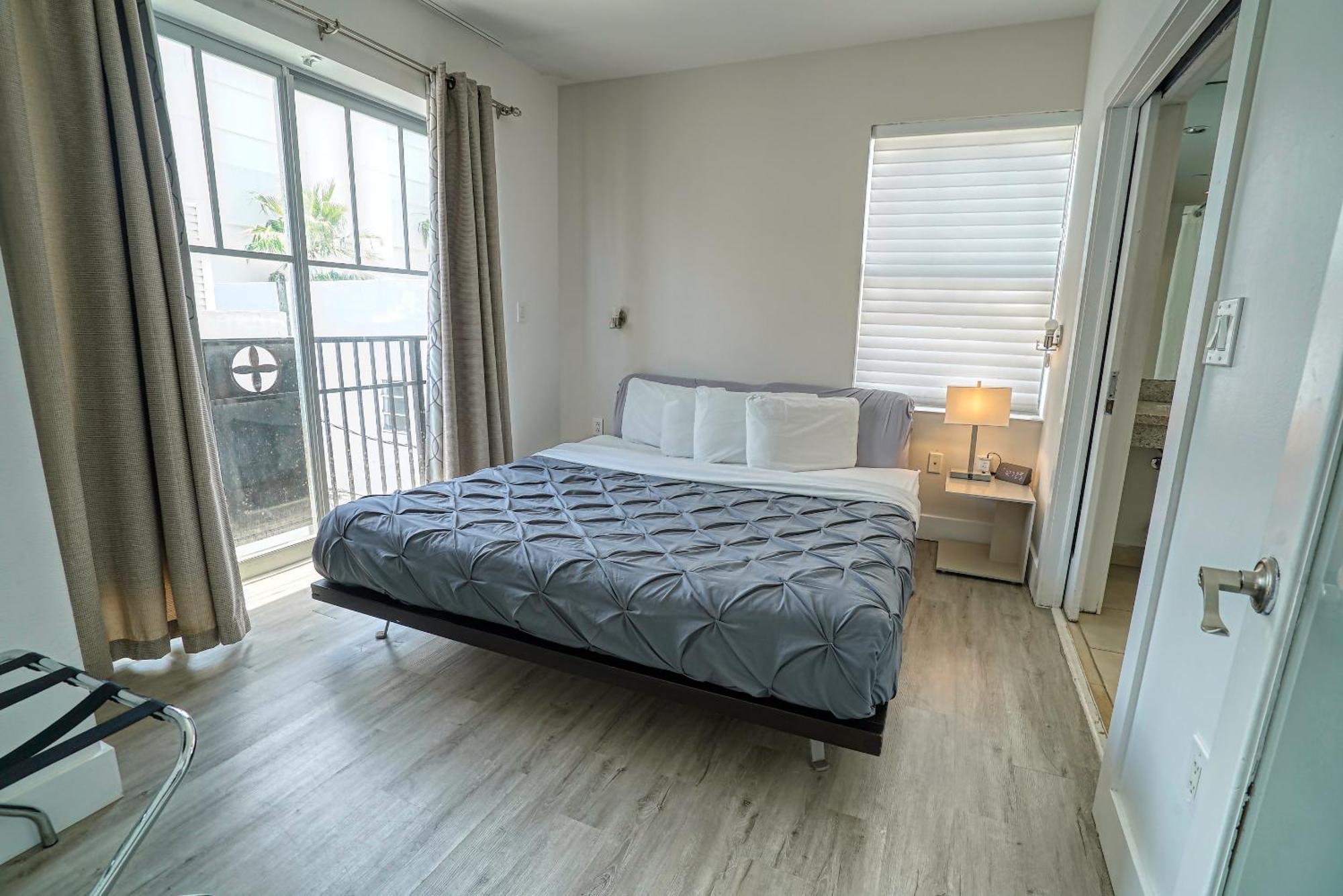 Deluxe Apartments At The Congress ไมอามีบีช ห้อง รูปภาพ